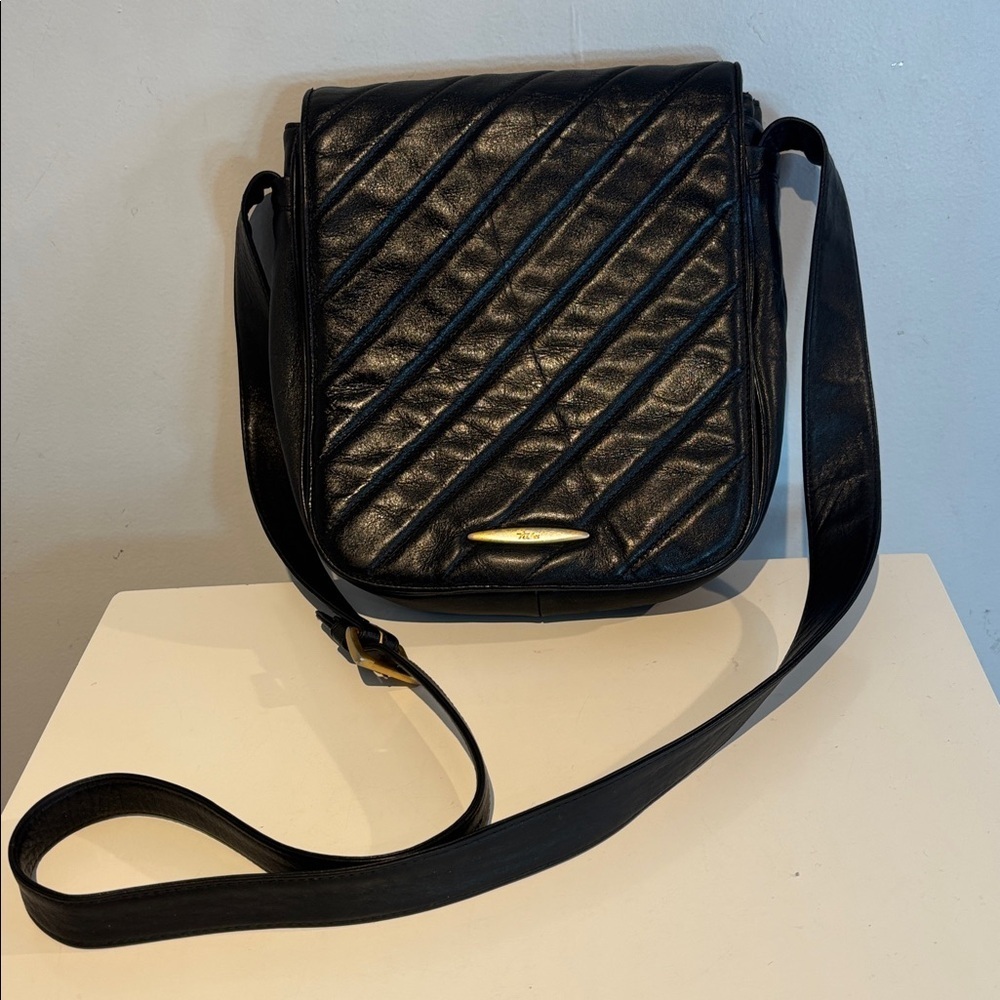 TULA VINTAGE BLACK LEATHER HANDBAG TULA 80’s NAPPA LEATHER SMALL MESSENGER BAG